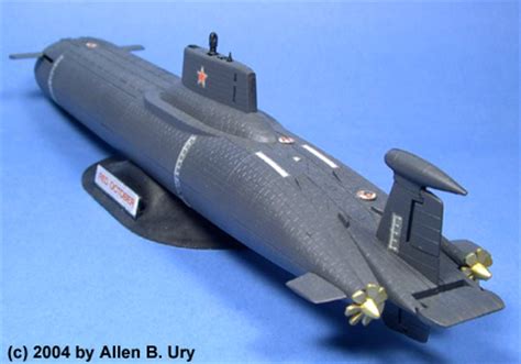 Red October Submarine by Revell