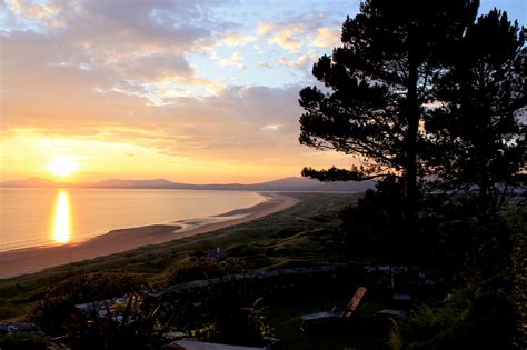 Harlech Beach - Gwynedd | UK Beach Guide