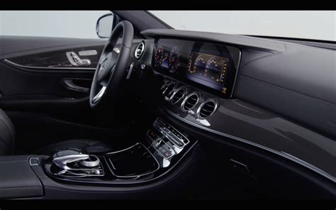 VIDEO: W213 Mercedes-Benz E-Class interior detailed Image 418693