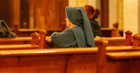 Nun in a Church · Free Stock Photo