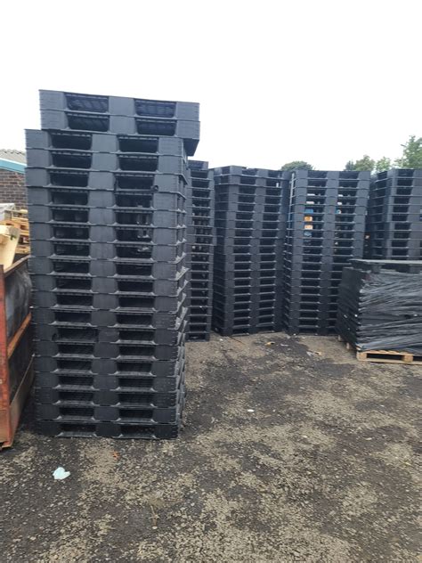 Euro Plastic Pallet (Closed Deck) | Plastic Box Sales