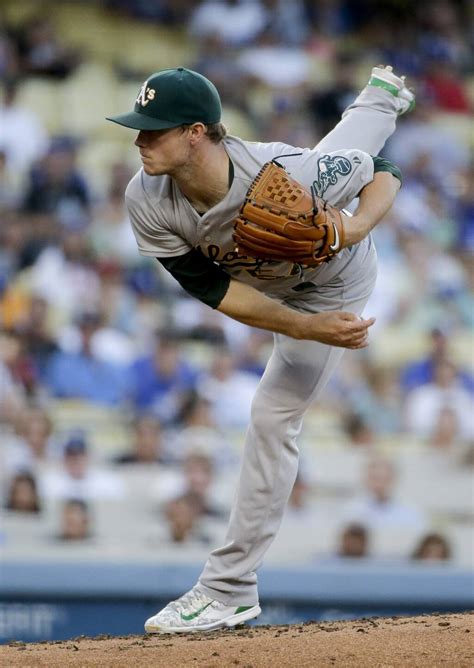 A's Sonny Gray throws three-hitter in 2-0 win against Dodgers