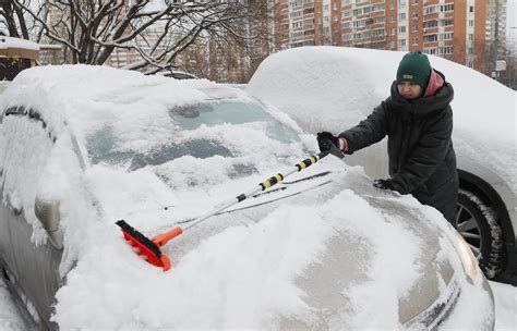 Russia's Siberia Freezes, Moscow Covered in Snow - IHA News