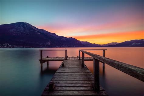 Premium Photo | Sunrise on annecy lake