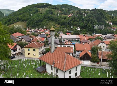 Fojnica, Bosnia and Herzegovinag: a mosque Stock Photo - Alamy