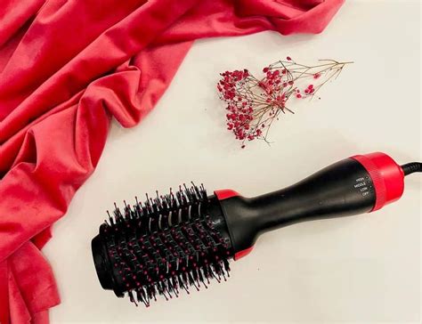 4 Hot Air Brush Safety Tips You Should Follow | Hairdo Hairstyle