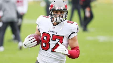 Rob Gronkowski: The Truth About The Buccaneers' Tight End