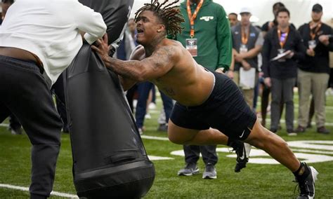 Texas DT Byron Murphy schedules two top-30 visits ahead of NFL draft