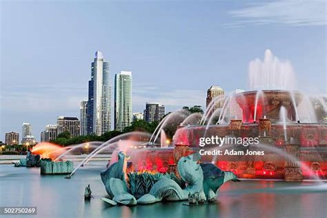 971 Buckingham Fountain Stock Photos, High-Res Pictures, and Images ...