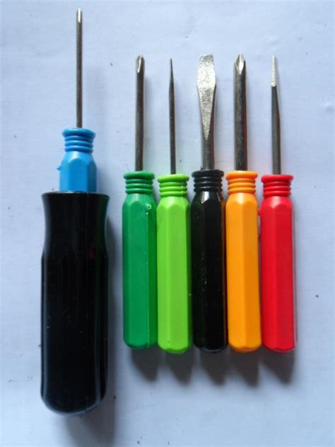 Jual aneka barang: Obeng set SCREWDRIVER SET 7400