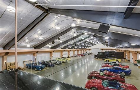 Mansion of Ex-racer Richard Berry Comes with 30-car Garage - TeamSpeed