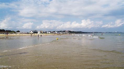 Poole Sandbanks Beach - Tourist Information, Pictures and Things to do ...