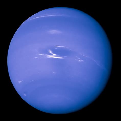 A Stunning Image of Neptune from Voyager 2 | Sky Image Lab