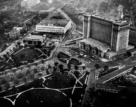 michigan central station historical photos | Michigan Central Station ...