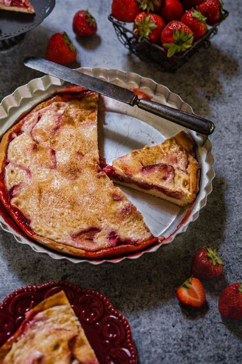 Strawberry Kuchen Recipe - Easy Fruit Dessert - Hostess At Heart