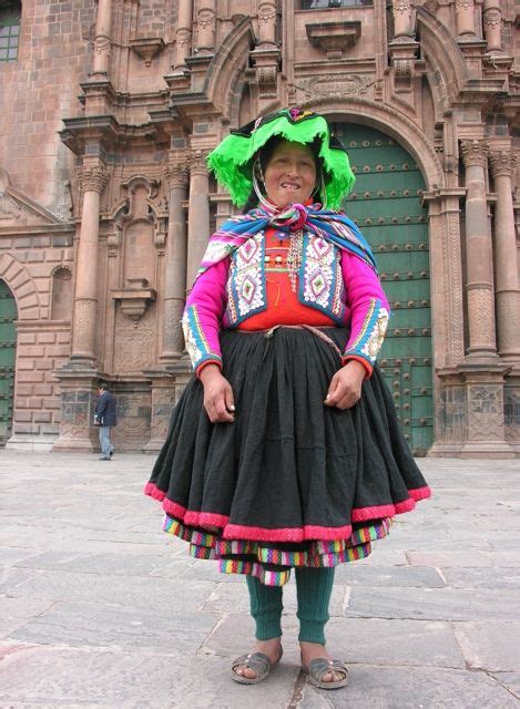 Traditional Dress of Cusco, Peru. Traditional Dresses, South America, Catwalk, Harajuku, Cusco ...