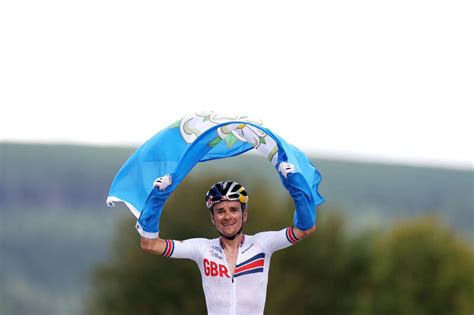 Pidcock wins thrilling world title | BikeToday.news