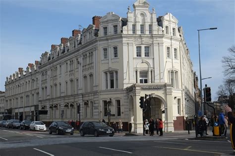 Angel Hotel - Cardiff Cathedral