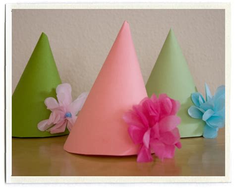 DIY kids party hats decor | from : inchmark.squarespace.com/… | Flickr
