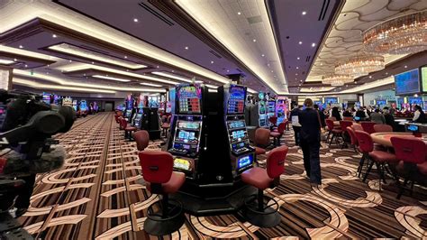 Louisiana: Caesars' Horseshoe Casino Lake Charles opens its doors to the public | Yogonet ...