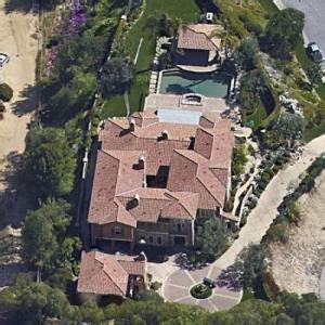 Selena Gomez's House (Former) in Calabasas, CA (#2) - Virtual Globetrotting