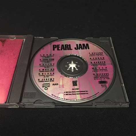 Pearl Jam Ten CD MINT 1991 First Pressing Grunge Rock - Eclectic Sounds