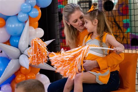 The people that influenced Kellie Harper as mother and how she balances it all as Lady Vols coach