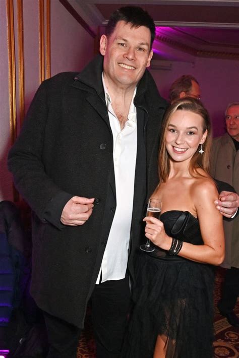 The Chase's Mark Labbett wows as he shows off slim physique at press ...