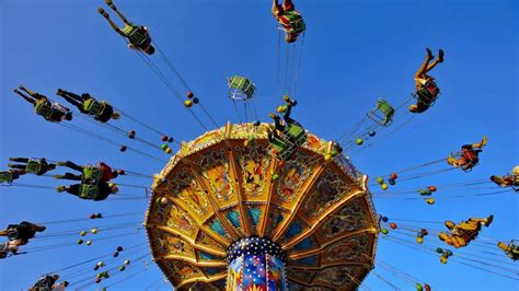 Amusement ride at Oktoberfest in Munich, Germany (© Wolfilser/Shutterstock)-Germany-STORY-Hulutrip