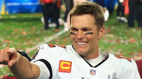 "Brady Brand": Tom Brady launches new athletic clothing brand and it's ...