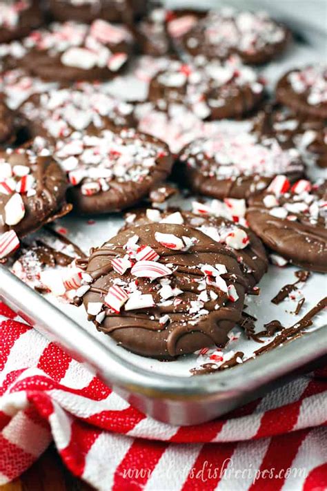 Quick No-Bake Peppermint Thins | Let's Dish Recipes