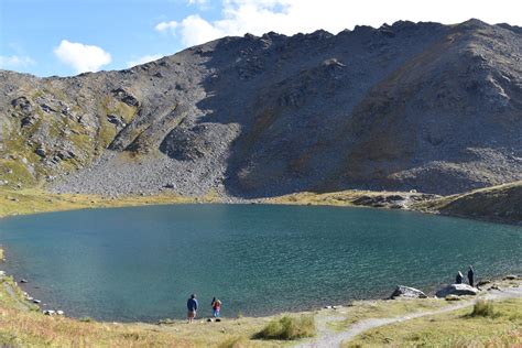 Summit Lake: A short, sweet walk in Hatcher Pass - Hiking Alaska with ...