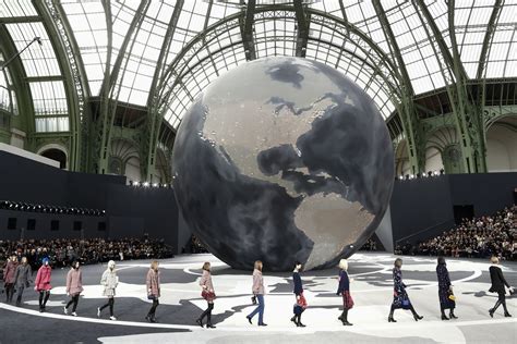 Karl Lagerfeld's art of the runway - May 1, 2023 | Reuters