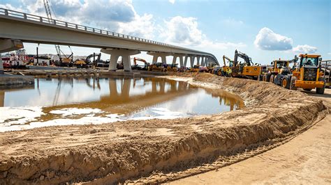 Sanibel Island: Causeway open to trucks now, residents on October 21