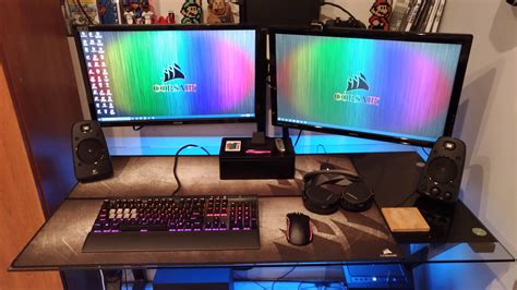 Clean Dual Monitor Setup! : battlestations