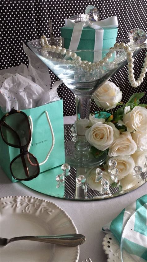 5 Easy Steps To This DIY Breakfast at Tiffany Themed Centerpiece ...