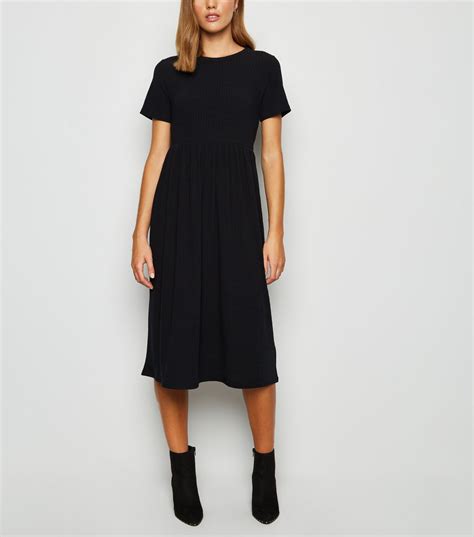 Black Ribbed Midi Smock Dress | New Look | Smock dress, Black ribbed ...