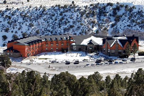 THE RETREAT ON CHARLESTON PEAK - Updated 2024 Prices & Resort Reviews (Mount Charleston, NV)