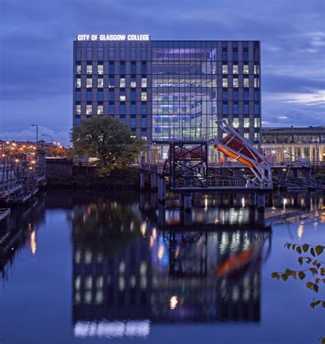 City of Glasgow College Riverside Campus | Floornature