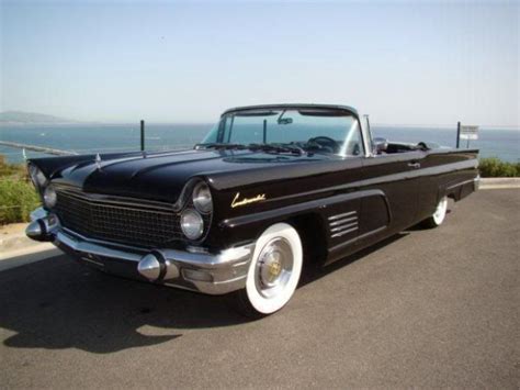 1960_Lincoln_Continental_Convertible_For_Sale_Front_resize | Barn Finds