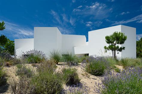 SugarCubes / M.AR Montenegro Arquitetos | ArchDaily