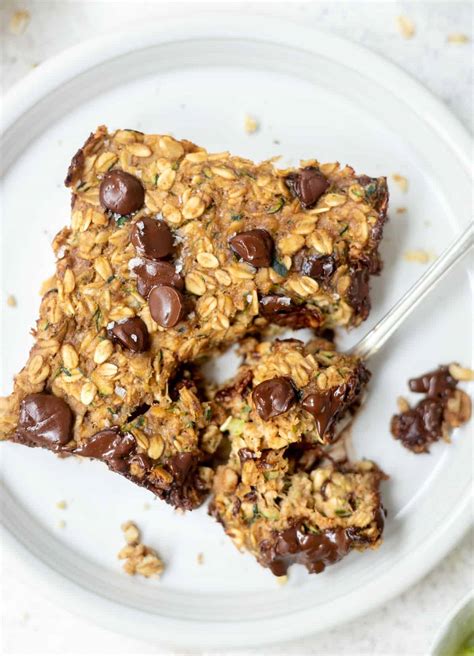 Chocolate Chip Zucchini Baked Oatmeal - Hummusapien