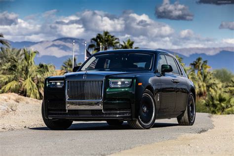 2022 Rolls-Royce Phantom US Version - Stunning HD Photos, Videos, Specs ...