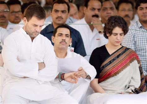 The Gandhi Family Comes Together to Pay Homage to Rajiv Gandhi: PICS - Indiatimes.com