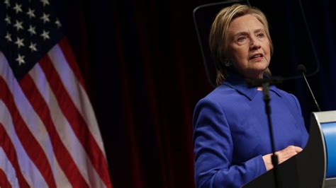 Hillary Clinton Says 'Never, Ever Give Up' During 1st Speech Since ...