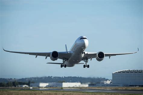 Today one of the most advanced jets in the world, the A350 should gain ...