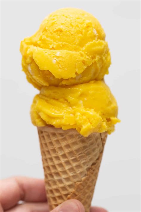 Mango Ice Cream (with Cheese) - Recipes by Nora