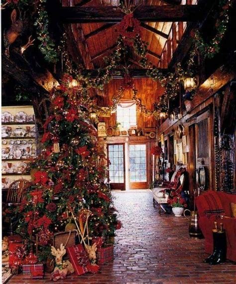 I love the warn, cozy feel of this barn. | Christmas horses, Cabin ...