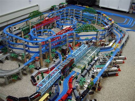 Pin by Joshua BenAmoz on Trackmaster Layouts | Pinterest