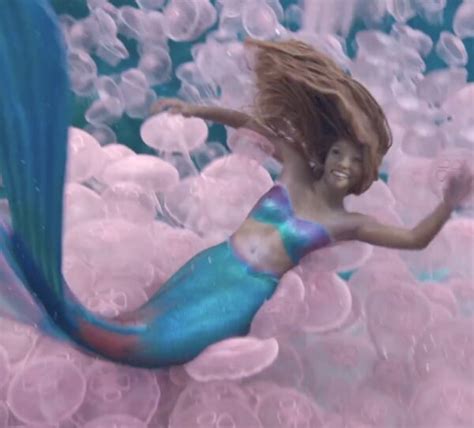 Halle Bailey Unveils STUNNING New Look at 'The Little Mermaid' [Trailer ...